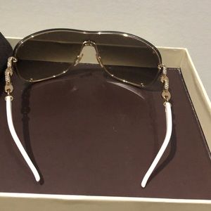 Authentic Gucci Sunglasses Style 4231/S